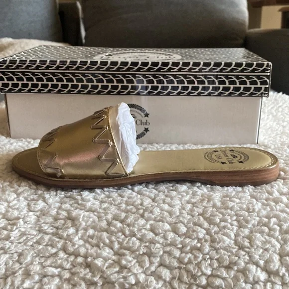 Womens size 8.5 gold driver club sandals - Picture 2 of 3